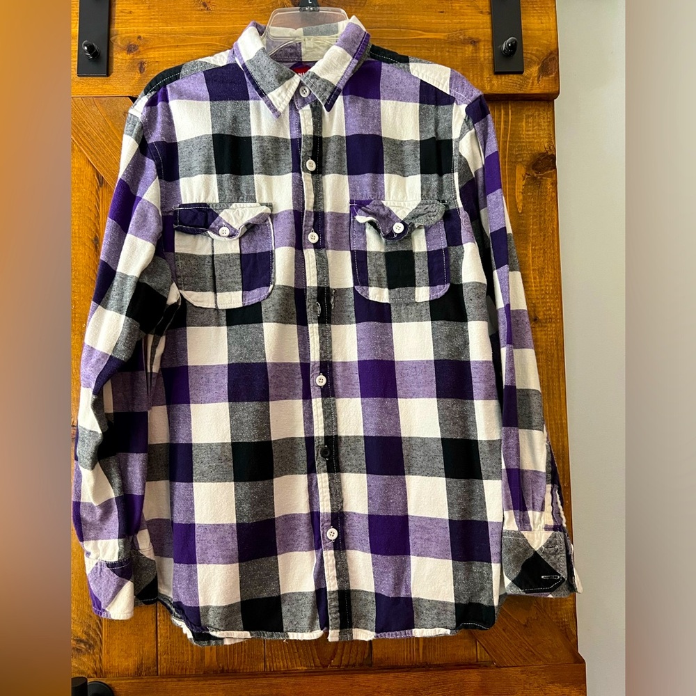 UnionBay button-down front pockets casual shirt. Buffalo check, Purple/Black